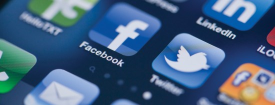 Facebook va începe marcarea ştirile false cu etichete de avertizare Facebook va începe marcarea ştirile false cu etichete de avertizare