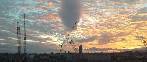 Fenomen MISTERIOS pe cerul din Japonia. ''Când m-am uitat pe fereastra maşinii, am văzut un nor sferic. Imediat am scos camera foto şi am imortalizat momentul'' Fenomen MISTERIOS pe cerul din Japonia. ''Când m-am uitat pe fereastra maşinii, am văzut un nor sferic. Imediat am scos camera foto şi am imortalizat momentul''