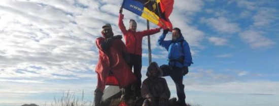 Alpinista din România, Dor Geta Popescu (13 ani), RECORD mondial după ce a urcat pe Vîrful Giluwe, cel mai înalt vulcan din Pacific Alpinista din România, Dor Geta Popescu (13 ani), RECORD mondial după ce a urcat pe Vîrful Giluwe, cel mai înalt vulcan din Pacific
