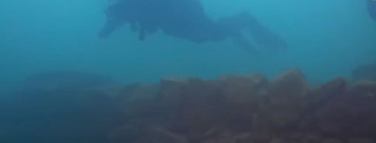 Un castel vechi de 3.000 de ani ce a aparţinut unei civilizaţii misterioase a fost descoperit pe fundul celui mai mare lac din Turcia Un castel vechi de 3.000 de ani ce a aparţinut unei civilizaţii misterioase a fost descoperit pe fundul celui mai mare lac din Turcia