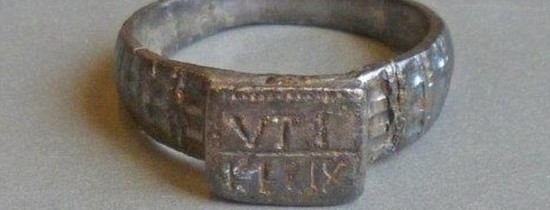 FOTO. Arheologii au aflat detalii uimitoare cu privire la inelele antice romane care l-au inspirat pe Tolkien să scrie Stăpânul Inelelor, unul dintre cele mai populare romane fantasy FOTO. Arheologii au aflat detalii uimitoare cu privire la inelele antice romane care l-au inspirat pe Tolkien să scrie Stăpânul Inelelor, unul dintre cele mai populare romane fantasy