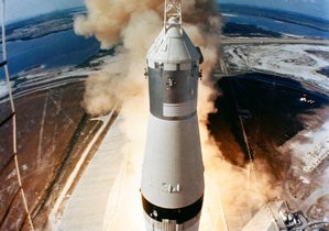 Apollo 11 – 50 de ani de la aselenizare. 16 iulie 1969, ziua în care americanii au plecat spre Lună Apollo 11 – 50 de ani de la aselenizare. 16 iulie 1969, ziua în care americanii au plecat spre Lună