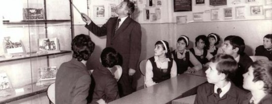 Copilărie şi adolescenţă în comunism. Şoimii patriei, pionierii şi uteciştii, ''fiii de nădejde'' ai patriei Copilărie şi adolescenţă în comunism. Şoimii patriei, pionierii şi uteciştii, ''fiii de nădejde'' ai patriei