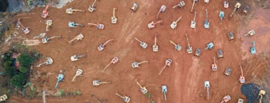 Zeci de utilaje lucrează în China la construcţia spitalului de 1.000 de paturi pentru cazurile de coronavirus. Trebuie să îl ridice în trei zile – VIDEO Zeci de utilaje lucrează în China la construcţia spitalului de 1.000 de paturi pentru cazurile de coronavirus. Trebuie să îl ridice în trei zile – VIDEO