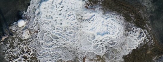 Movile ''marţiene'' ciudate au apărut deasupra Marelui Lac Sărat din Utah Movile ''marţiene'' ciudate au apărut deasupra Marelui Lac Sărat din Utah