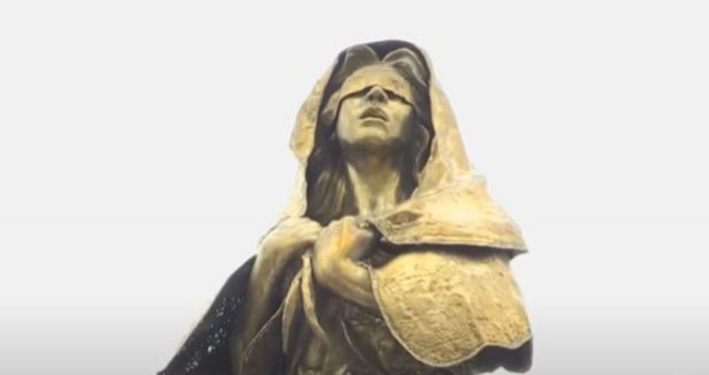 Top 10 momente în istorie când statuile unor figuri celebre au fost dărâmate