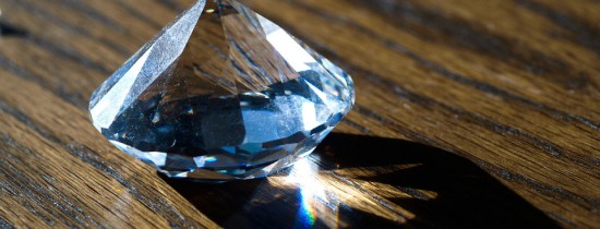 Deşeurile nucleare vor fi transformate în diamante care pot fi folosite pe post de baterii super eficiente Deşeurile nucleare vor fi transformate în diamante care pot fi folosite pe post de baterii super eficiente
