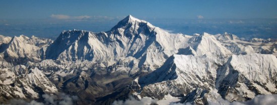 Cum şi-a obţinut Muntele Everest numele? Cum şi-a obţinut Muntele Everest numele?