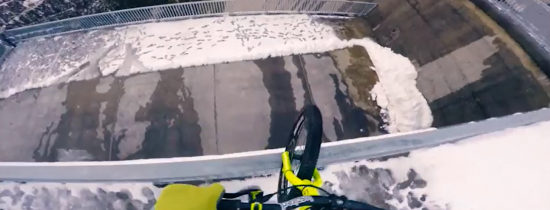 Crezi că te poţi uita la acest clip până la final? – VIDEO Crezi că te poţi uita la acest clip până la final? – VIDEO
