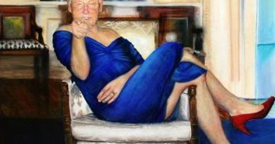 Un tablou cu Bill Clinton în rochie, găsit în casa miliardarului care s-a sinucis în închisoare Un tablou cu Bill Clinton în rochie, găsit în casa miliardarului care s-a sinucis în închisoare