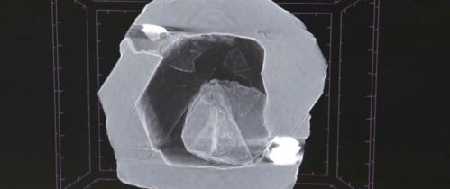 Diamantul Matrioşka. Într-o mină din Siberia a fost descoperit un diamant în interiorul căruia se află alt diamant Diamantul Matrioşka. Într-o mină din Siberia a fost descoperit un diamant în interiorul căruia se află alt diamant