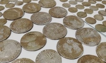 Monede vechi de peste 500 de ani, descoperite într-o localitate din Dâmboviţa Monede vechi de peste 500 de ani, descoperite într-o localitate din Dâmboviţa