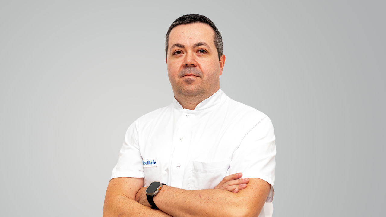 Dr. Costel Claudiu Rad de la MedLife: „Intervenția chirurgicală la sân permite o existență obișnuită”