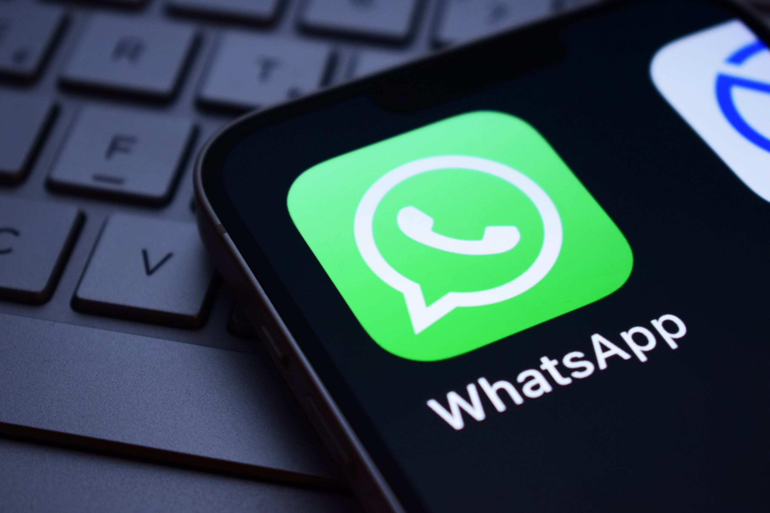 Lansarea WhatsApp Plus: Costuri și avantaje pentru utilizatori
