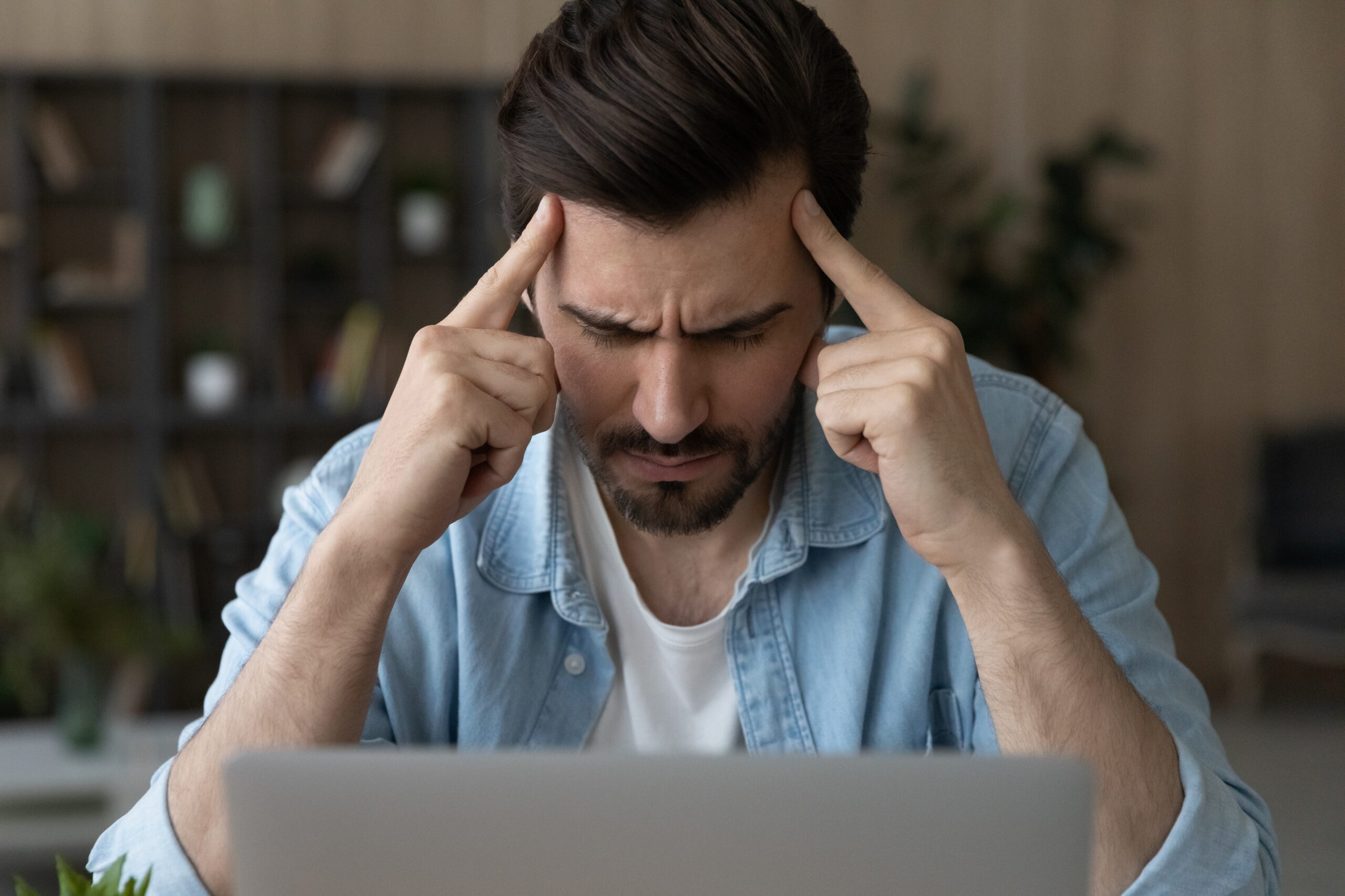 Oamenii contemporani au dificultăți mai mari în a se concentra decât în trecut? Fals sau realitate?