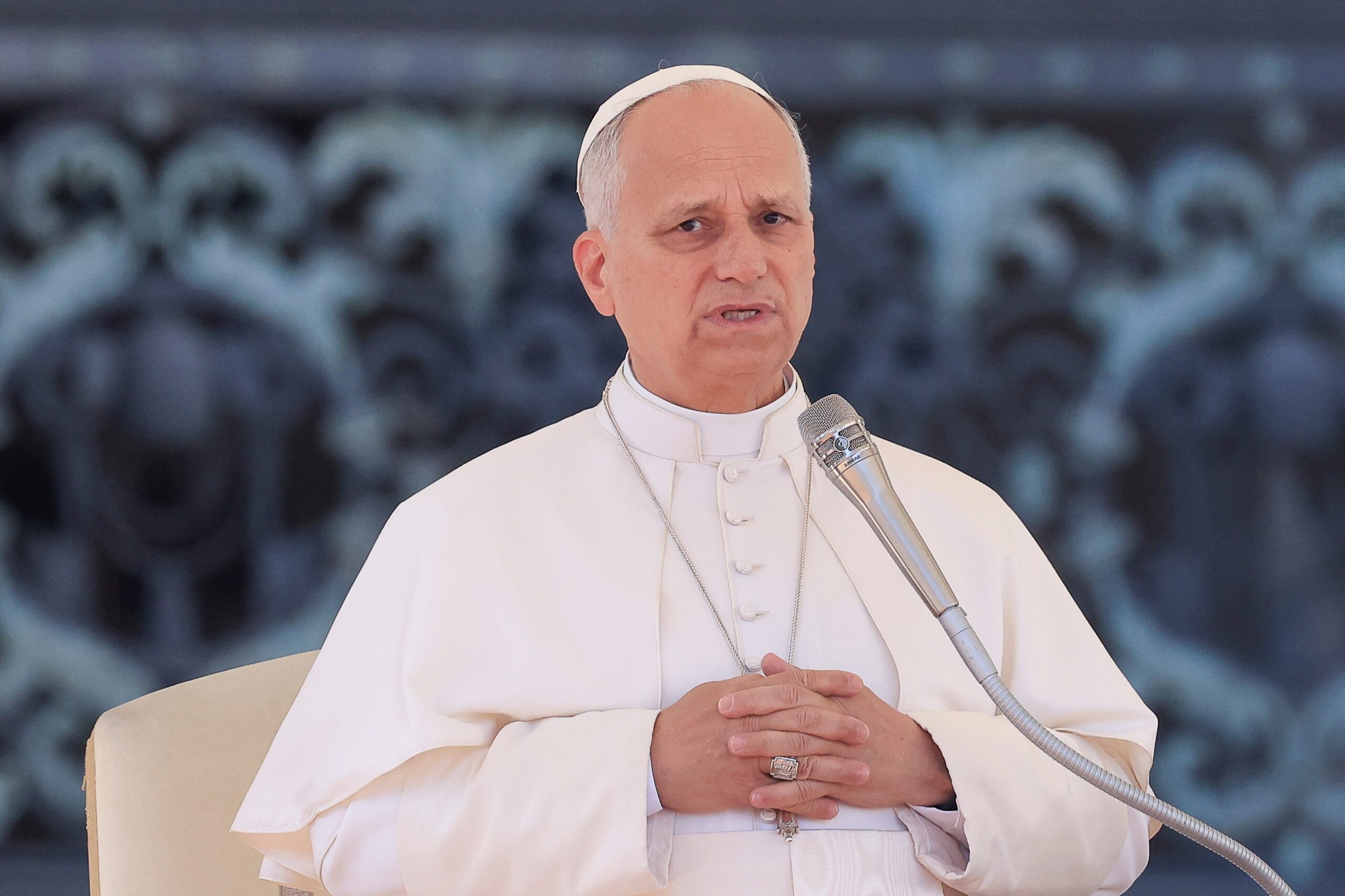 Papa Leon contestă reînarmarea națiunilor europene, susținând că „îmbogățește elitele care nu se preocupă de binele comun”