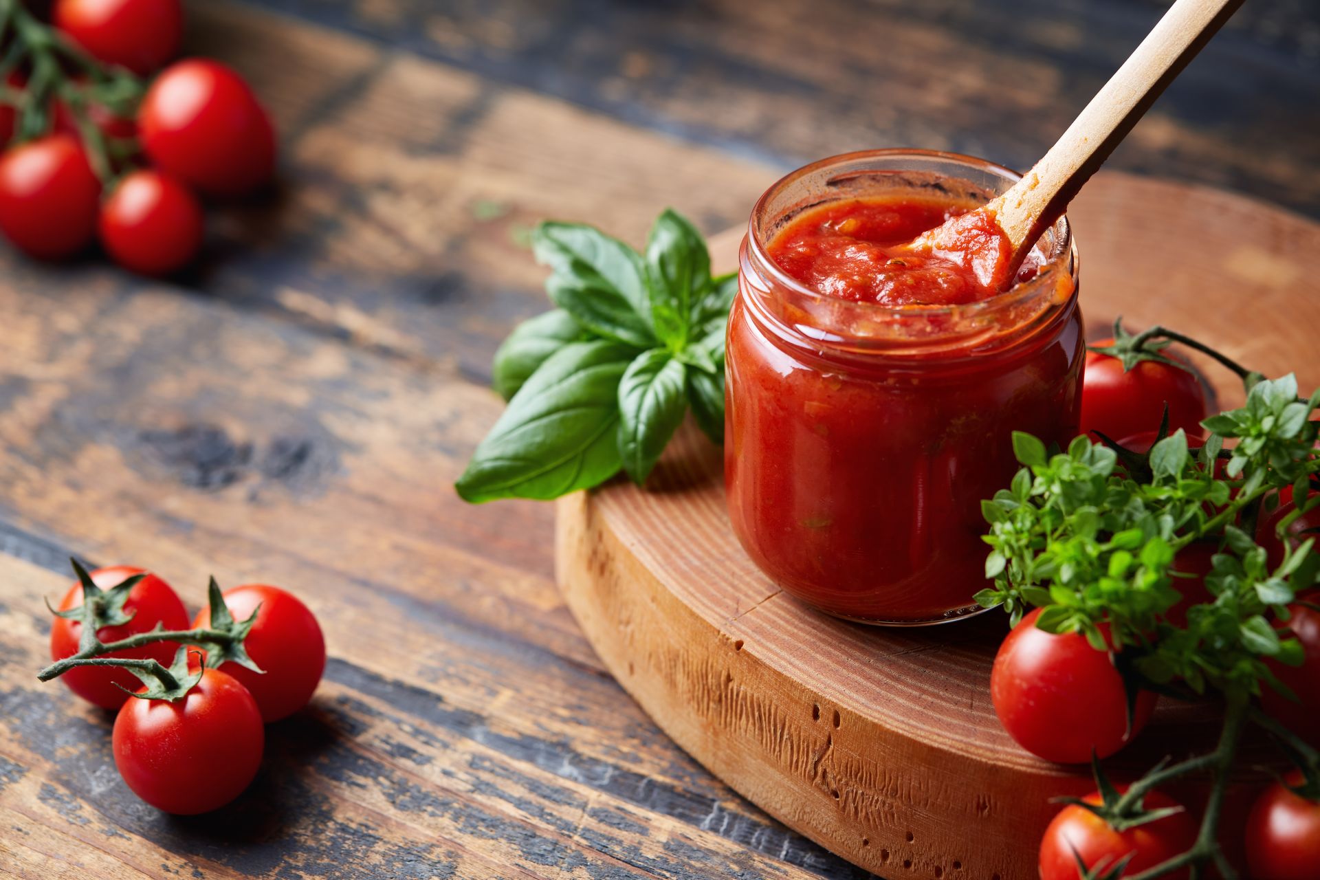 Sucul de roșii și soia reduce inflamația la persoanele adulte cu obezitate