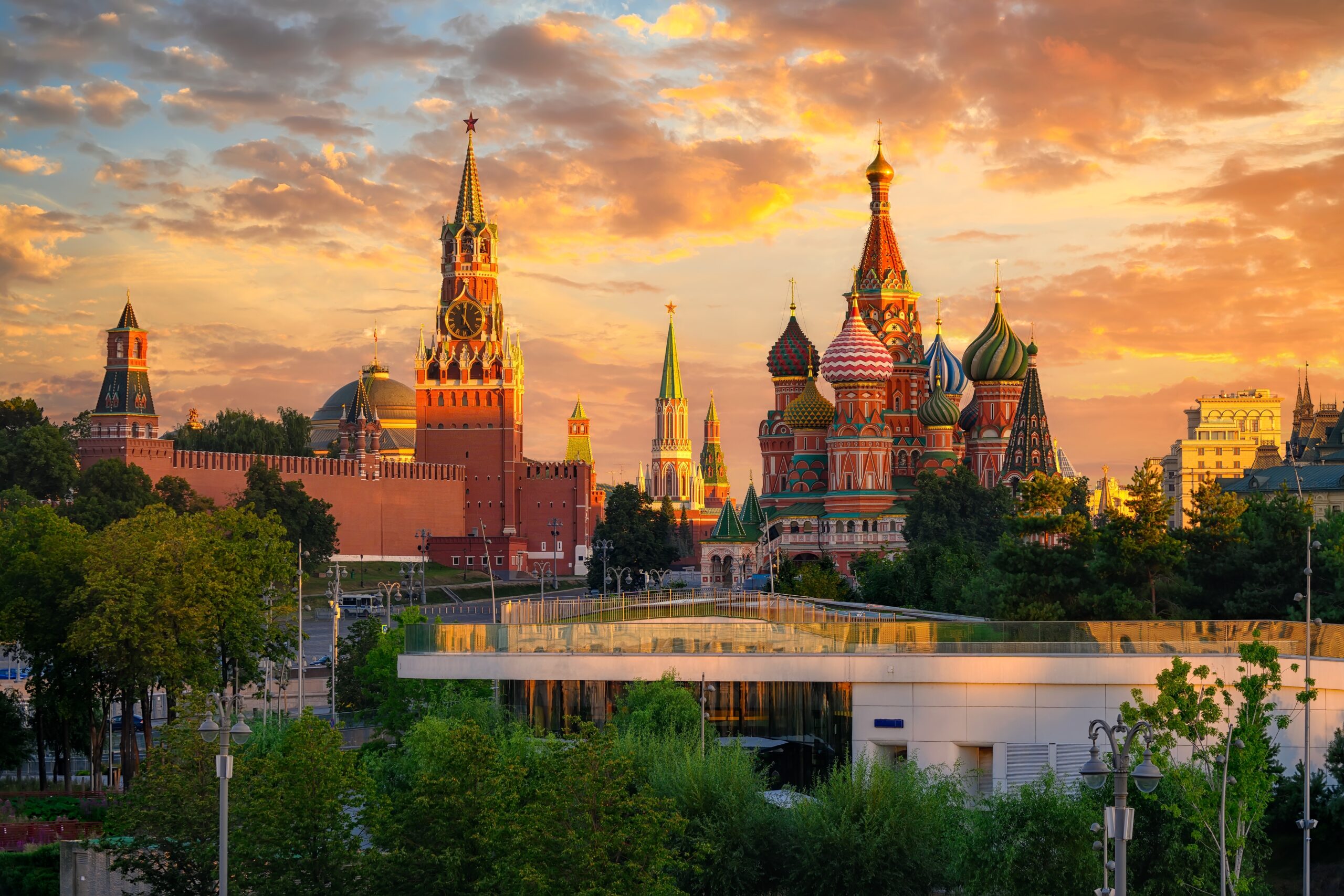 Un cunoscut infractor român, extrădat din Rusia