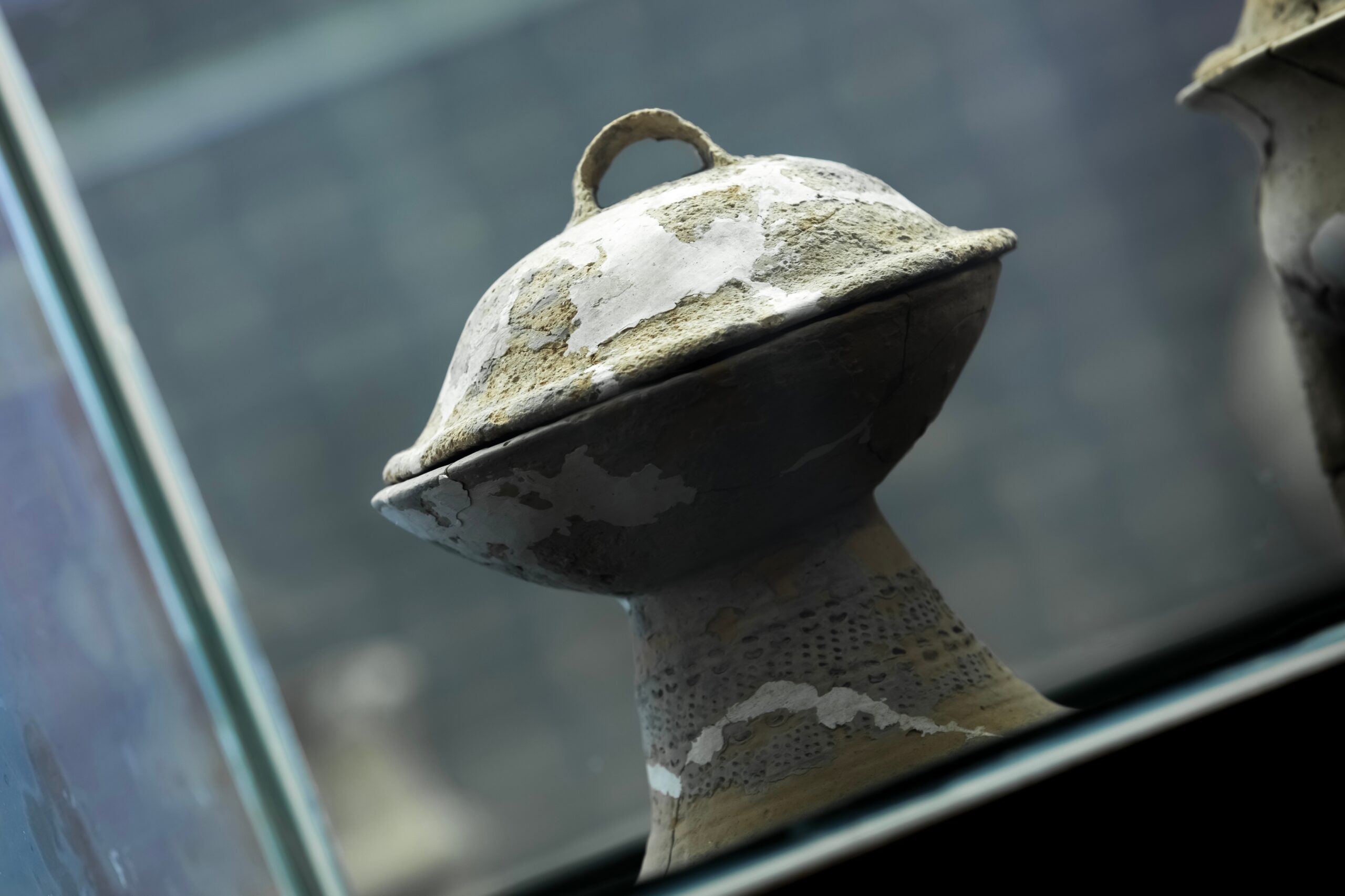 Arheologii au găsit apă fermentată de mii de ani în apropierea Marelui Zid Chinezesc