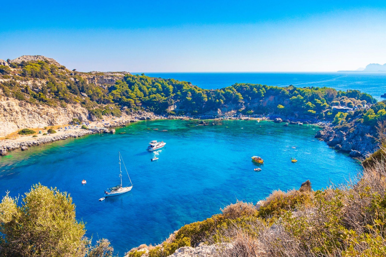 Ghid exhaustiv pentru destindere și explorări culturale în Rodos: Insula Soarelui