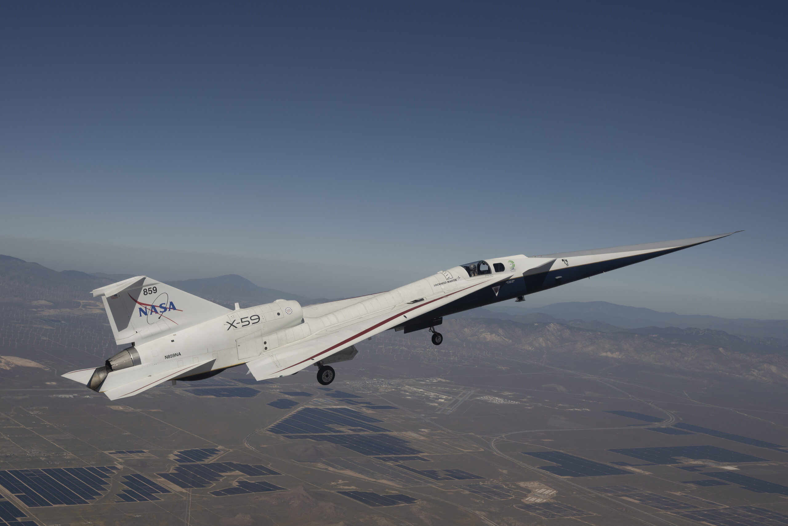 NASA X-59 se pregătește să depășească viteza sunetului, reprezentând un moment esențial pentru aviția supersonică.