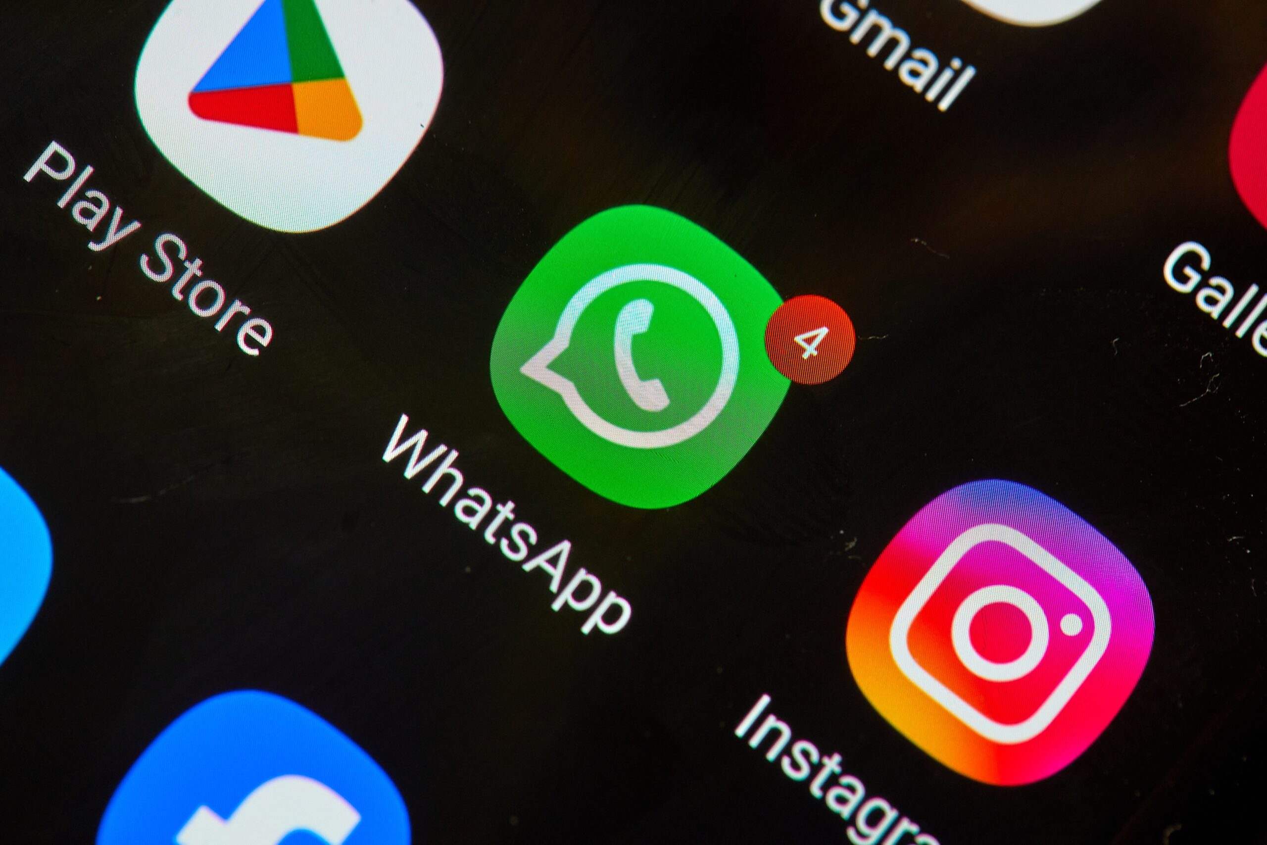 Ce semnifică punctul verde de pe WhatsApp care apare alături de contacte