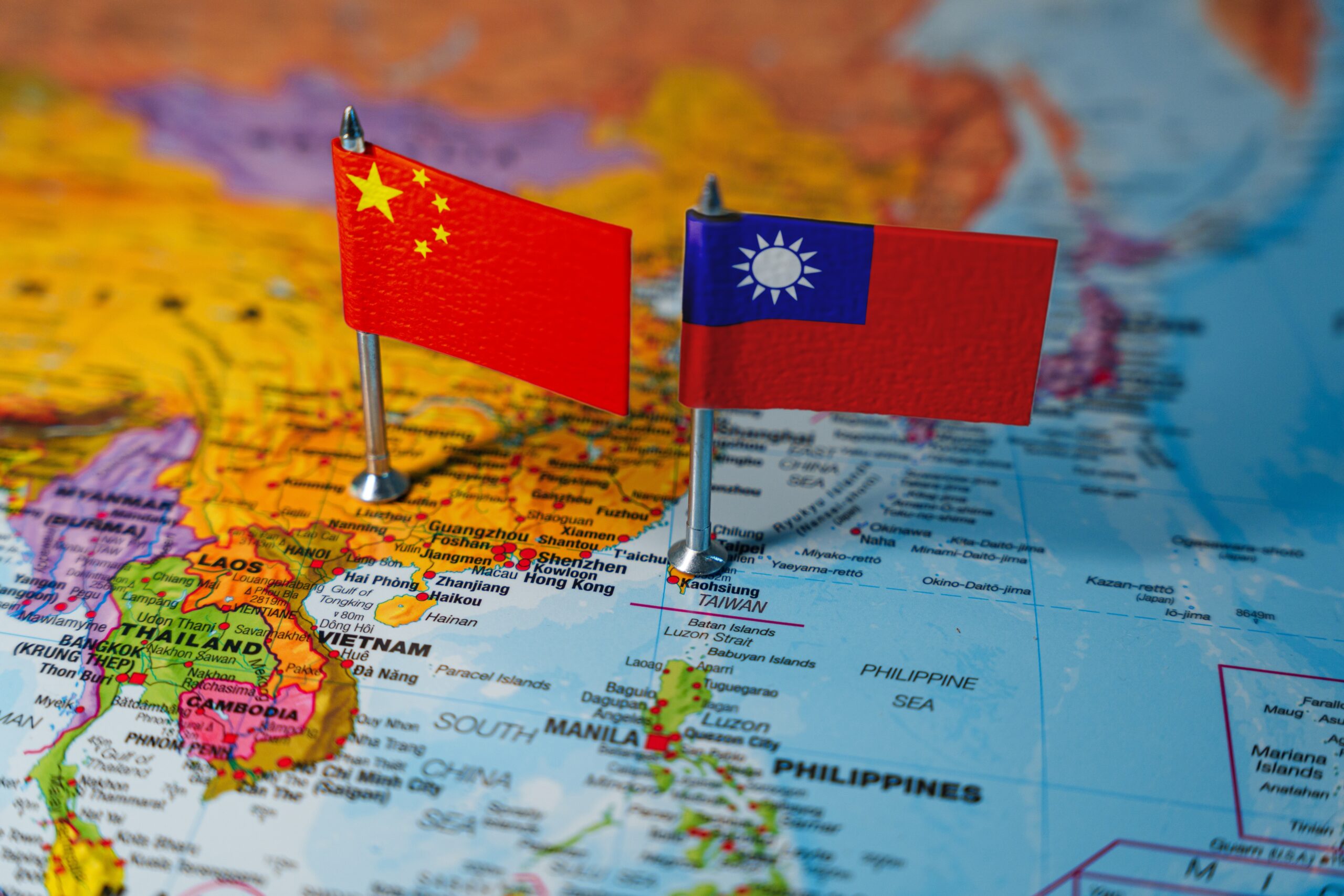 Guvernul din Taiwan reintroduce învățământul anticomunist în instituțiile militare din cauza tensiunilor cu China.