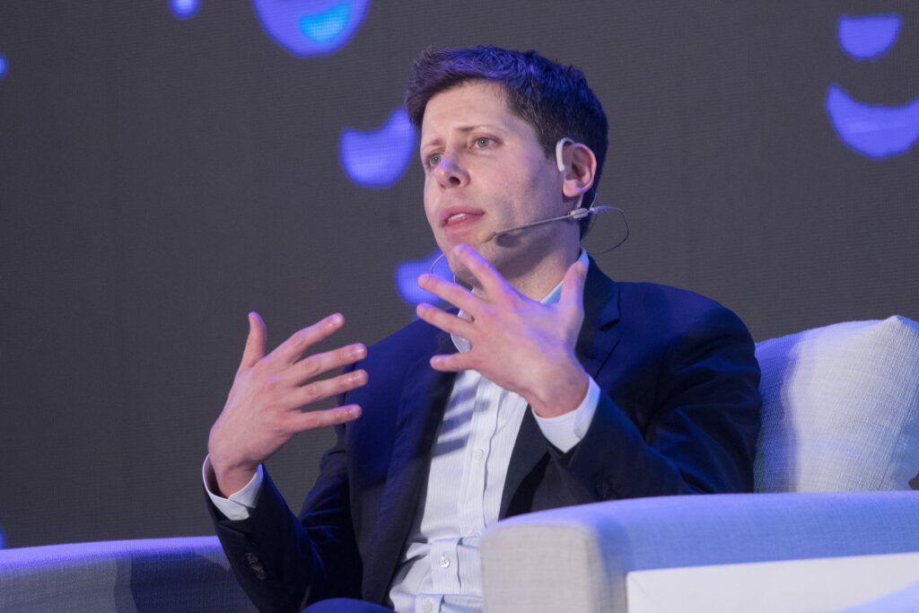 Șeful OpenAI avertizează: „Ne ferim de optimismul nejustificat și fatalismul”