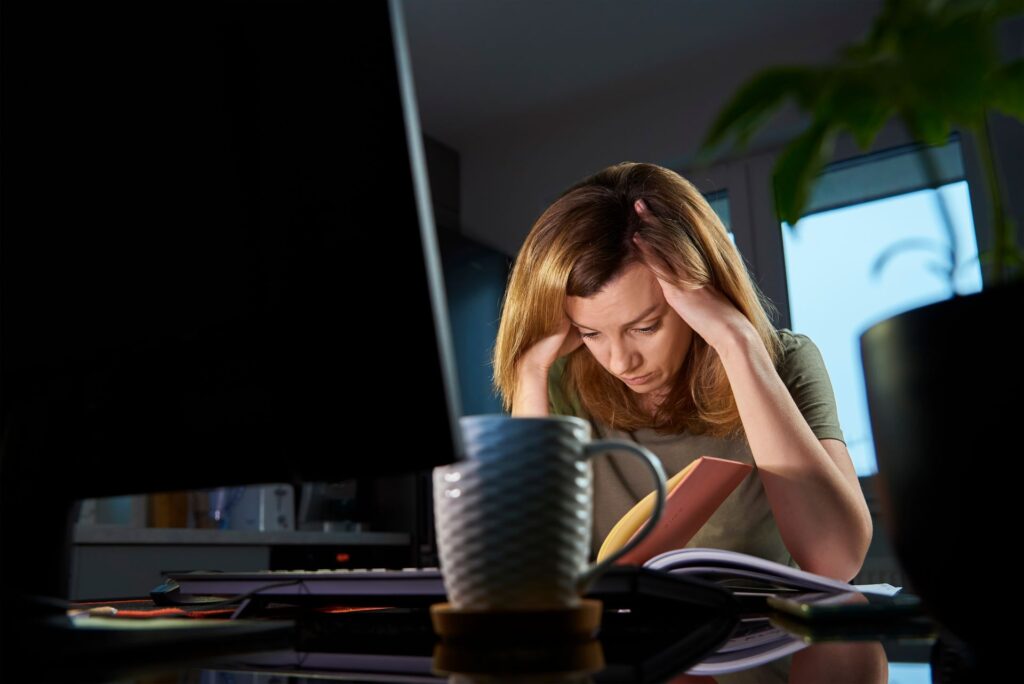 Câte persoane angajate din România sunt impactate de burnout? O cifră îngrijorătoare!